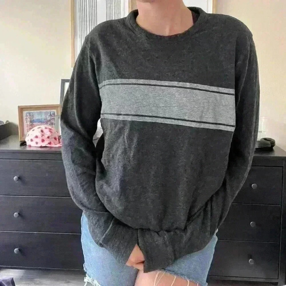 Faherty Cozy Sweater Size Medium - Picture 1 of 5